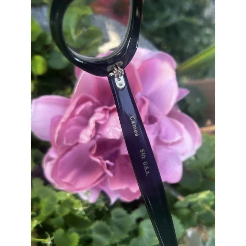 Vintage 1960s Cameo Black Rhinestone Cat Eye Eyeglass Frames USA 46/20 5½